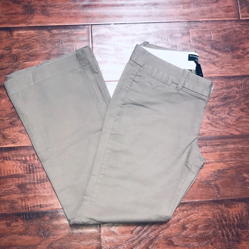 Banana Republic Petites Khaki Pants size 6P